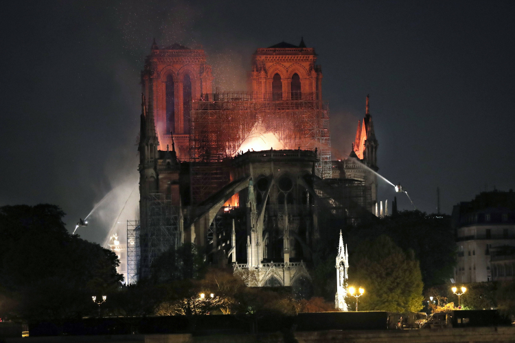 Pożar katedry Notre Dame, Fot. EPA/PAP